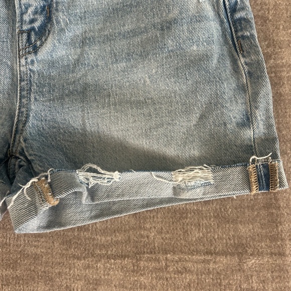 FLYING MONKEY
Exclusive Girls - High Rise Stretch Cuffed Short Size 16 - Picture 3 of 12